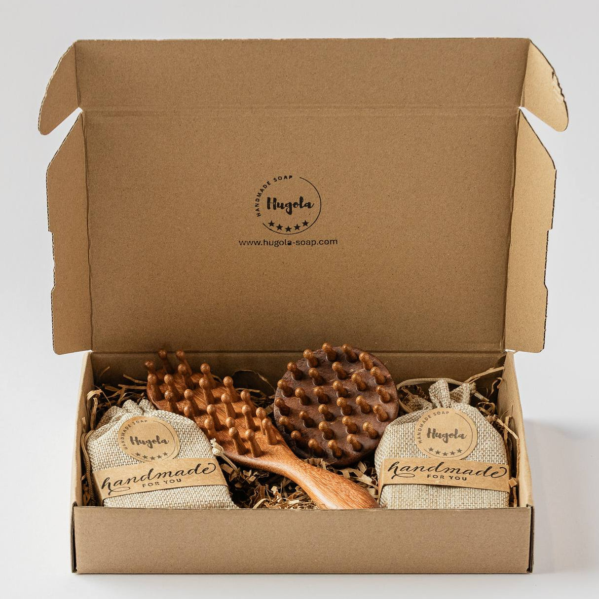 Gift Set Vivienne palm‑free handmade soaps styled in a wellness gift arrangement