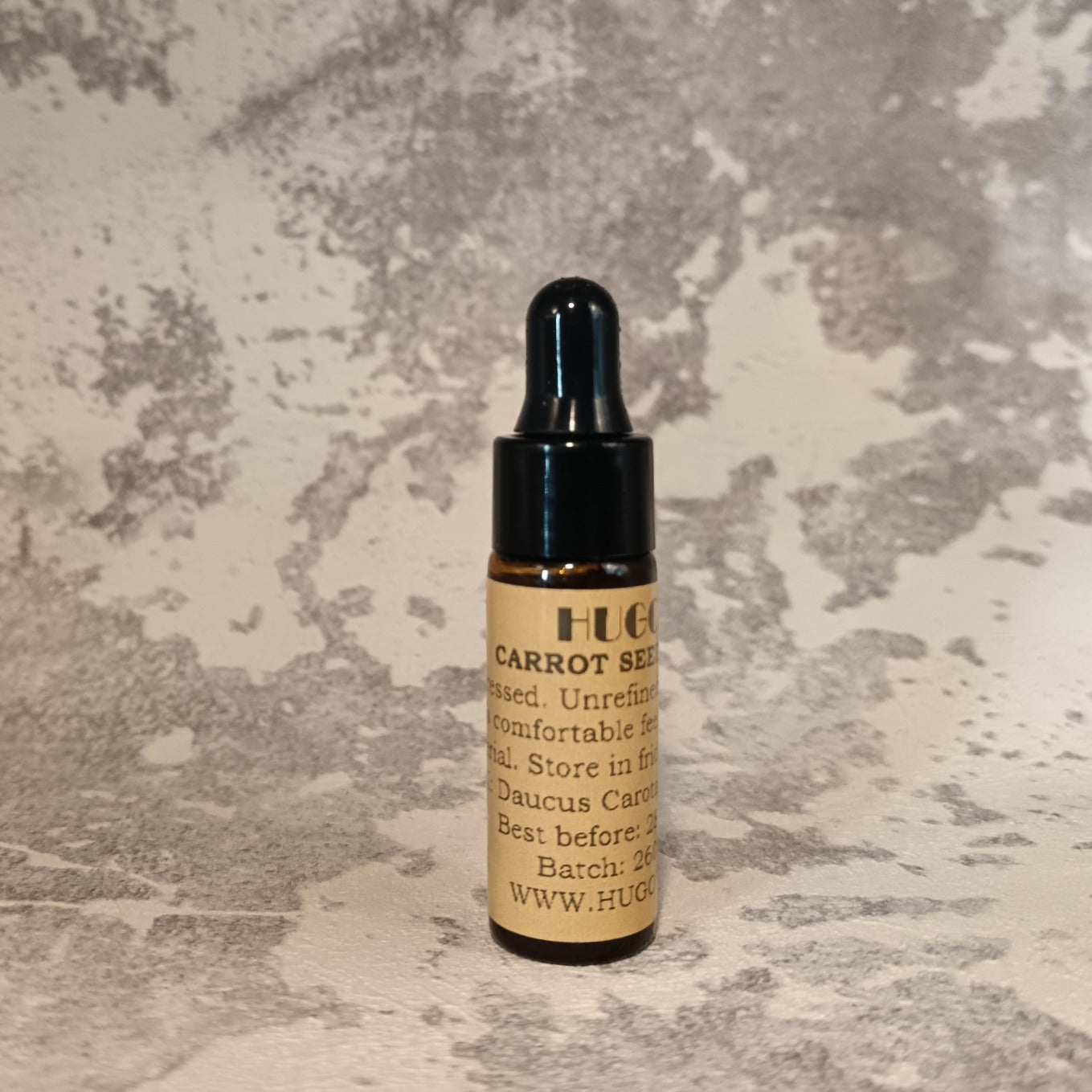 5ml carrot seed oil mini bottle for facial skincare routine