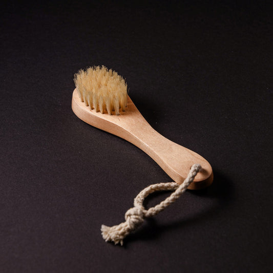 Small Facial Brush